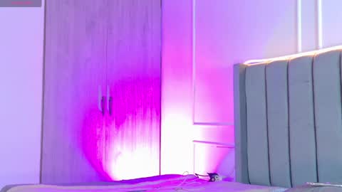 Crystall online show from April 26, 8:18 pm