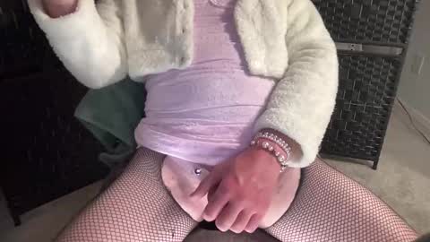 illcallitlilac online show from October 4, 10:49 am