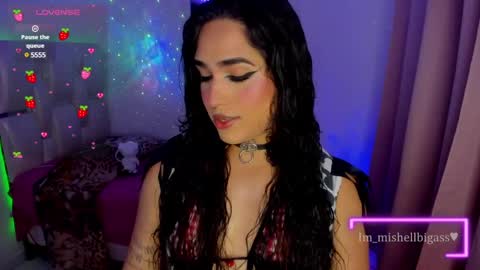 Snapshot of im_miabigass chatting on December 28, 10:47 am Mishell Martinez    INSTAGRAM im mishellbigass online show from December 28, 10:47 am