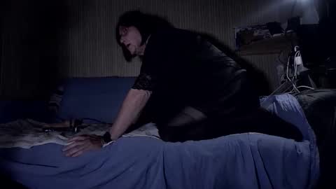 ionnatrav online show from December 21, 4:02 pm