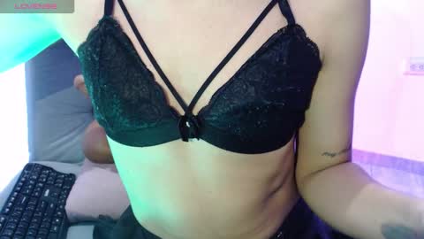 Isabella Hall online show from February 10, 1:34 am