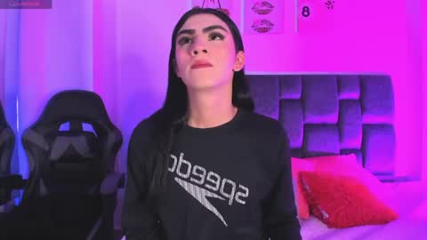 Isabella Moon9 online show from April 19, 12:39 pm