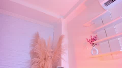 Isa online show from April 17, 10:55 pm