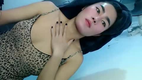 its_me_vanesa online show from February 1, 4:00 am