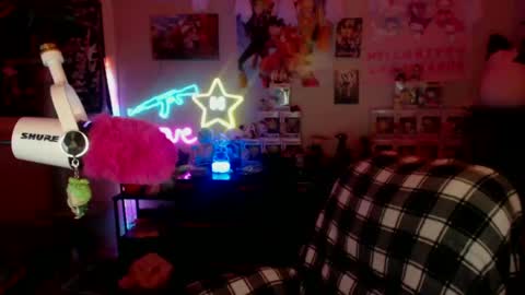 Snapshot of itsnickibabyy chatting on October 24, 4:28 am Nicki Foxx online show from October 24, 4:28 am