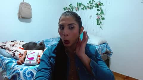 ivonne online show from March 10, 10:46 pm