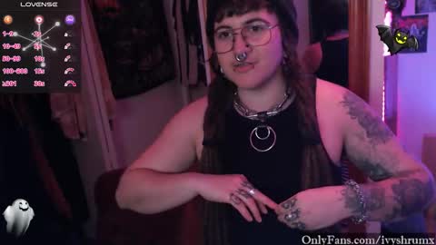 Ivy ShrumX online show from November 14, 2:52 am