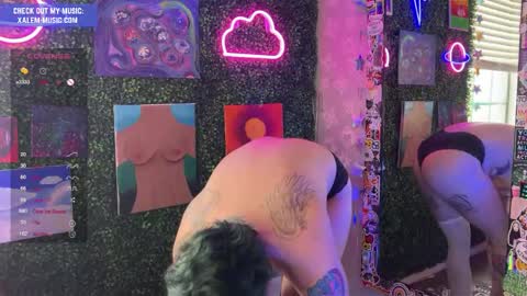 Muse hethey online show from January 19, 8:30 pm