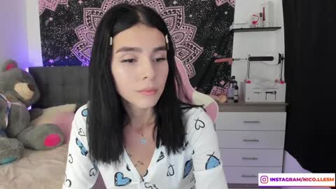 Snapshot of jade__weed chatting on January 13, 3:34 am   online show from January 13, 3:34 am