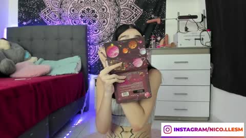 Snapshot of jade__weed chatting on February 6, 2:44 am   online show from February 6, 2:44 am
