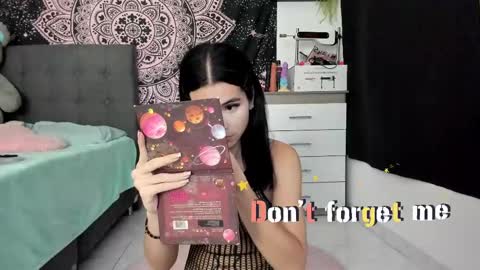 Snapshot of jade__weed chatting on March 3, 10:07 pm   online show from March 3, 10:07 pm