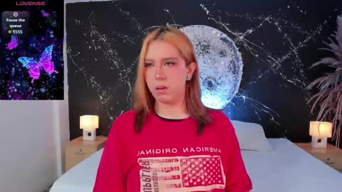 Janne  online show from December 13, 9:54 pm