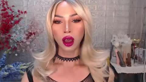 jazmine_starxx online show from August 9, 3:17 pm