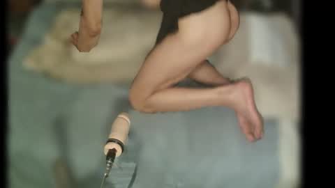 Jennie bttmcd online show from October 3, 6:35 am