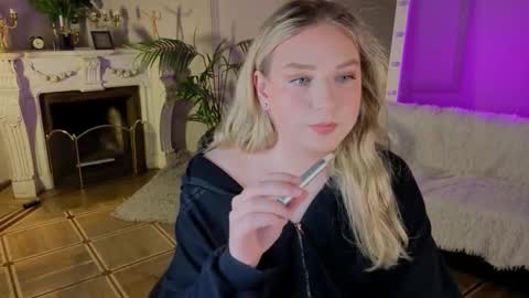 jes_solar online show from November 6, 10:21 pm