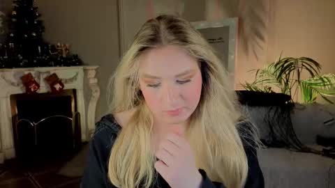 jes_solar online show from December 20, 4:07 am