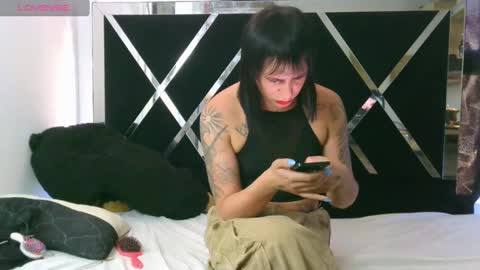 Snapshot of jhoana_aston chatting on January 23, 8:24 pm jhoana aston - daniel online show from January 23, 8:24 pm