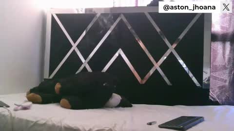 Snapshot of jhoana_aston chatting on January 26, 1:58 pm jhoana aston - daniel online show from January 26, 1:58 pm