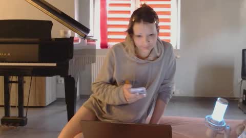 Anya online show from January 17, 11:51 am