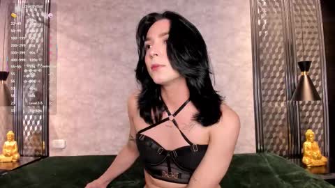 Snapshot of jiggly_ chatting on October 23, 10:03 pm Jiggly online show from October 23, 10:03 pm