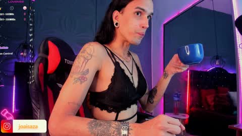 Snapshot of joaisaza chatting on December 4, 5:32 am Joa Isaza     online show from December 4, 5:32 am