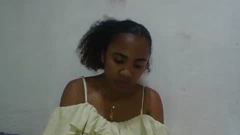 joliedonnue online show from December 1, 11:45 am