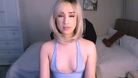 juliarichards online show from December 4, 1:21 am