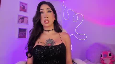 julietabomgv online show from March 2, 11:17 pm