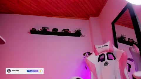 Kali Ka Please help me with your thumbs up its important   dont forget my birthday on October 26 online show from October 18, 11:19 pm