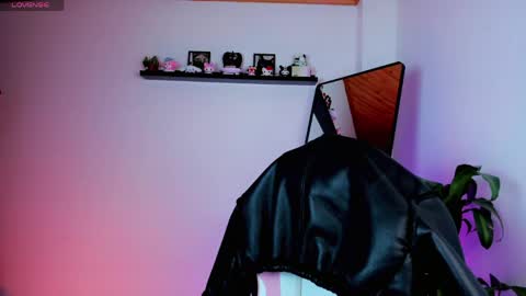 Kali Ka Please help me with your thumbs up its important   dont forget my birthday on October 26 online show from April 21, 8:15 pm