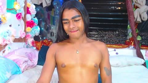 Snapshot of karly_coffe chatting on December 30, 3:14 am KARLY.  online show from December 30, 3:14 am