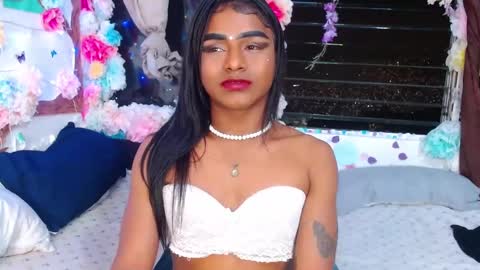 Snapshot of karly_coffe chatting on March 8, 6:43 am KARLY.  online show from March 8, 6:43 am