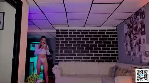 kasey online show from April 18, 11:27 pm