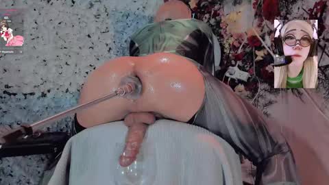 kate the pink girl online show from December 14, 3:40 pm