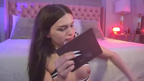 Katia online show from December 3, 2:43 pm