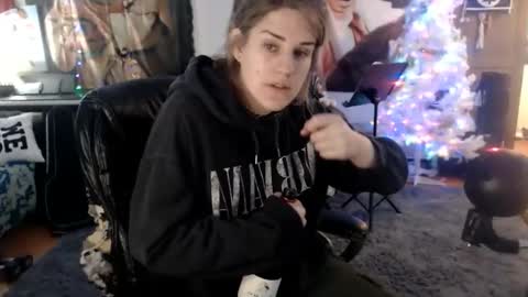 Katie online show from January 8, 7:24 am