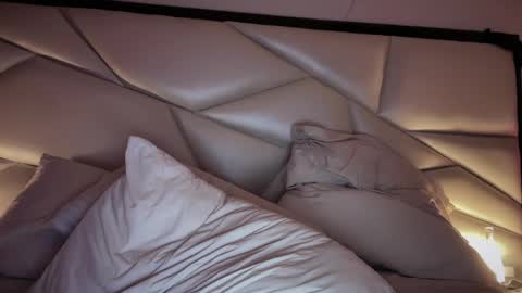 Emily online show from April 21, 1:42 am