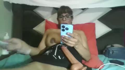 kelly_alisset online show from March 23, 8:30 am