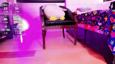 Kendra Bailey online show from April 18, 7:18 pm