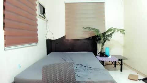 kendra_cake69 online show from April 7, 3:46 pm