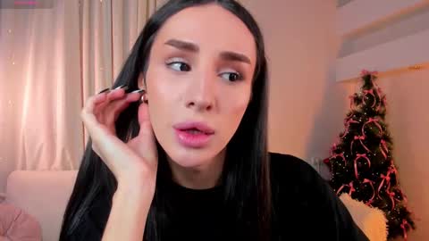 Kim Oberlin online show from December 22, 4:12 pm