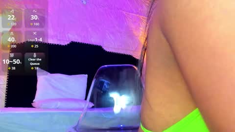 kimberly gonzalez online show from March 12, 4:28 am