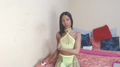 Snapshot of kyliebbc chatting on September 22, 1:55 am kyliebbc online show from September 22, 1:55 am