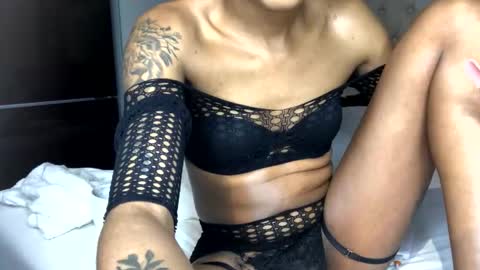 Snapshot of kyliebbc chatting on October 13, 2:14 am kyliebbc online show from October 13, 2:14 am