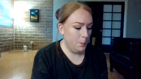 kylieredd online show from May 5, 1:33 am