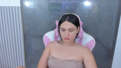 Lana online show from April 17, 9:49 pm