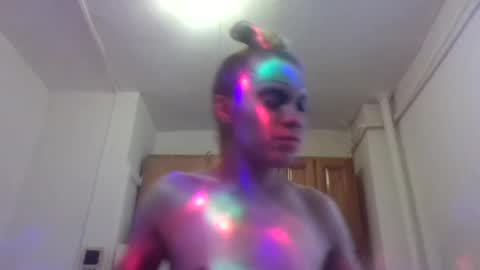 Snapshot of lapuzzycat201923 chatting on January 25, 1:46 pm Lapuzzycat201923 online show from January 25, 1:46 pm