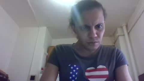 Snapshot of lapuzzycat201923 chatting on February 14, 8:37 pm Lapuzzycat201923 online show from February 14, 8:37 pm