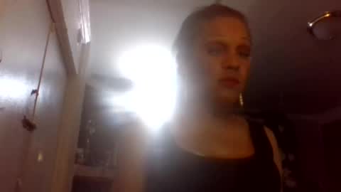 Snapshot of lapuzzycat201923 chatting on October 28, 1:25 am Lapuzzycat201923 online show from October 28, 1:25 am