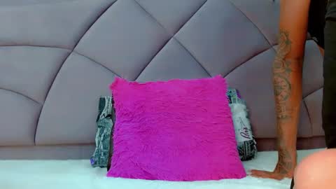 Laura online show from December 14, 4:56 am